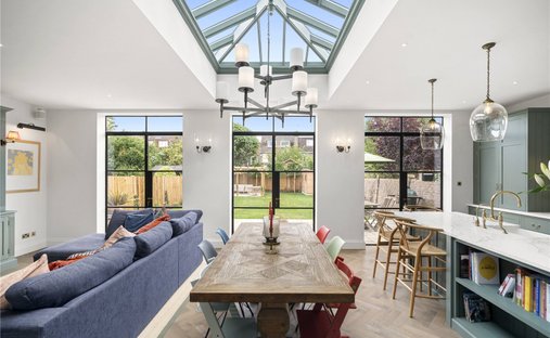 House in Castelnau, Richmond Upon Thames, England 1