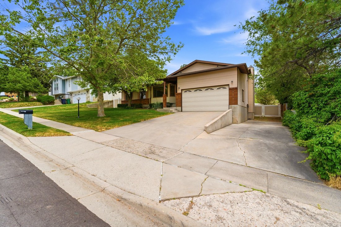 House in Sandy, Utah, United States 3 - 18076474