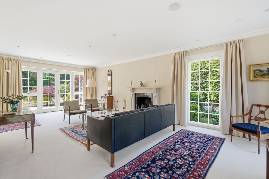 House in Sunninghill, England 3 - 18074485