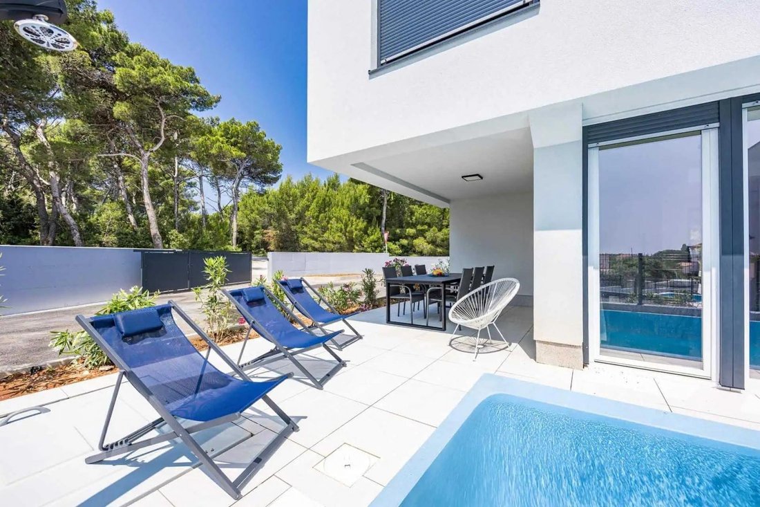 Villa in Premantura, Istria County, Croatia 2 - 18068203