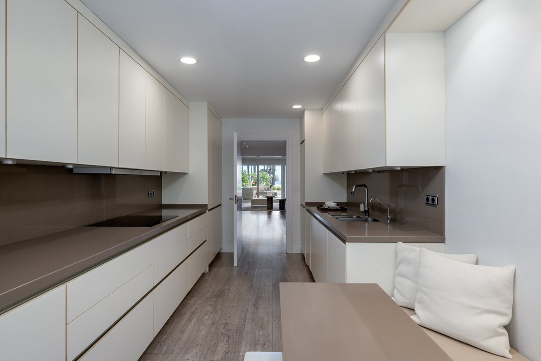 Apartment in Puerto Banus, Marbella, Spain 5 - 18078466