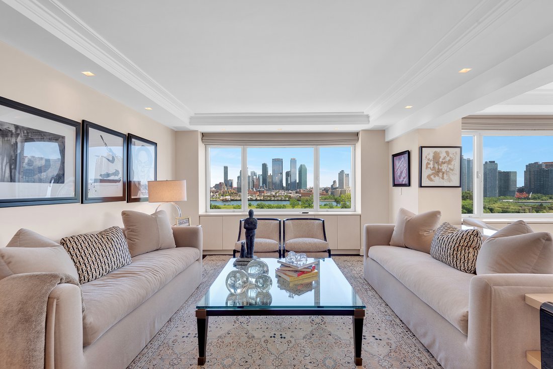 Co Op in New York, New York, United States 5 - 18072763