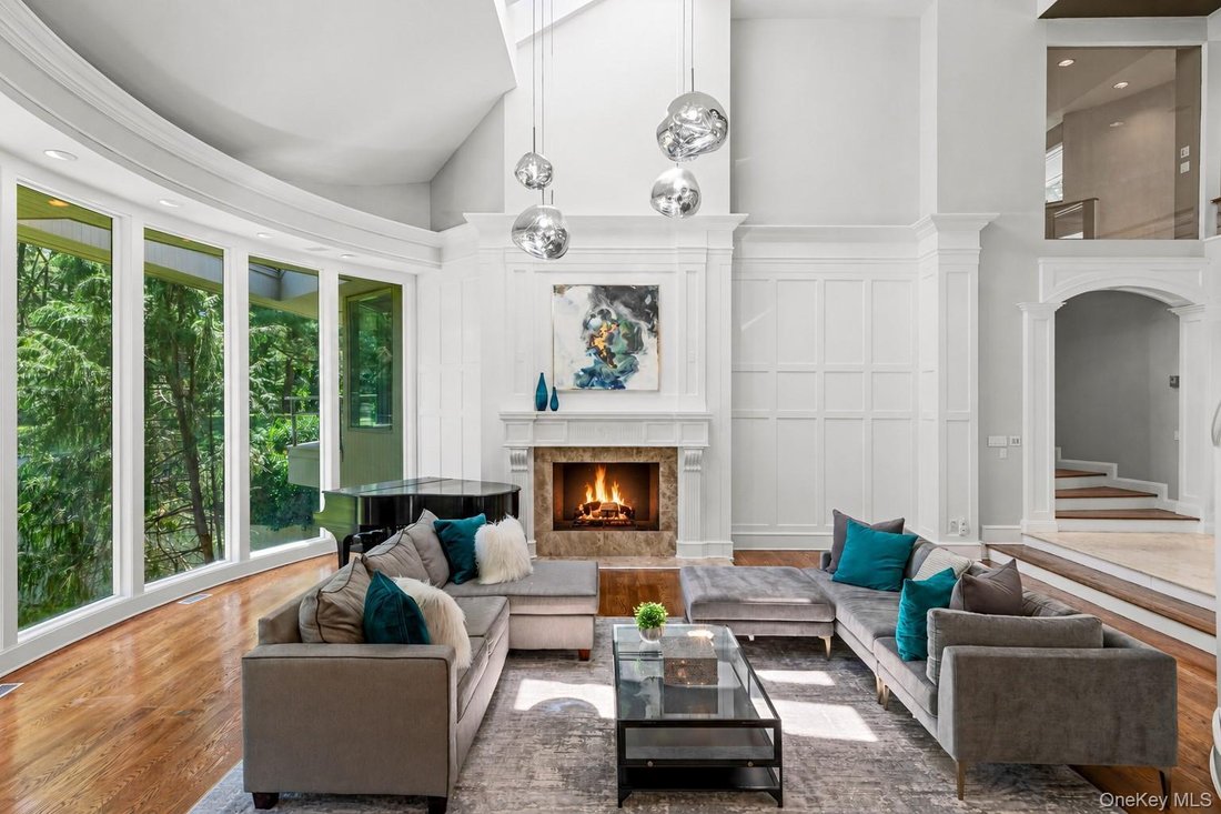 House in Old Westbury, New York, United States 2 - 18053086
