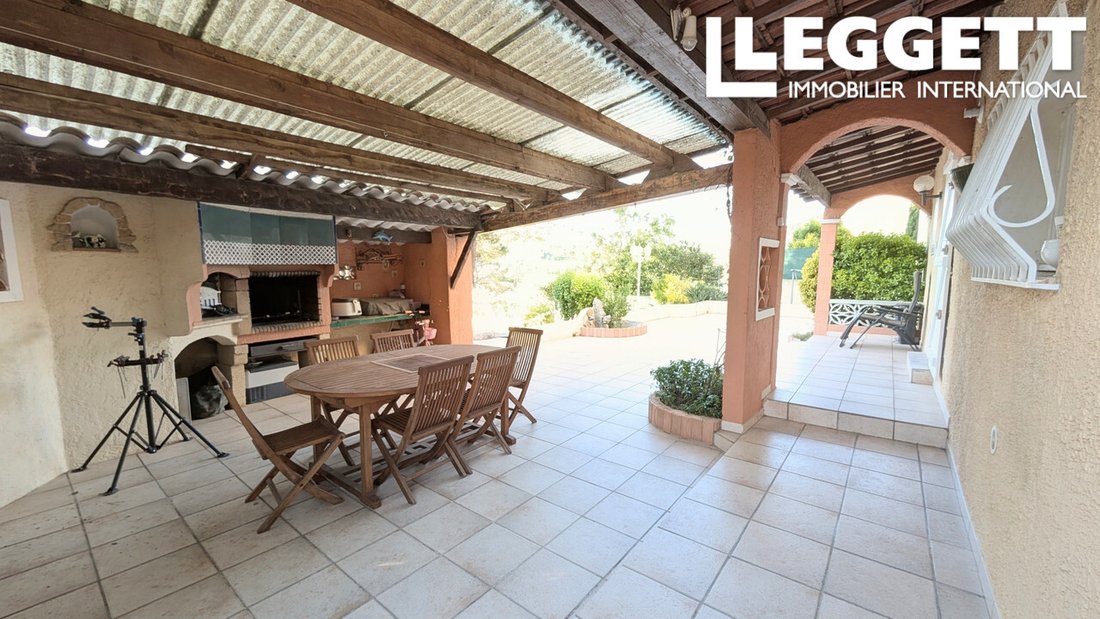 Villa in Carnoux-en-Provence, Provence-Alpes-Côte d'Azur, France 4 - 15492063