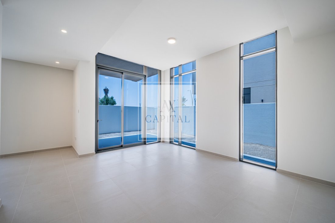 Villa in Dubai Marina / Marsa Dubai, Dubai, United Arab Emirates 2 - 18072886