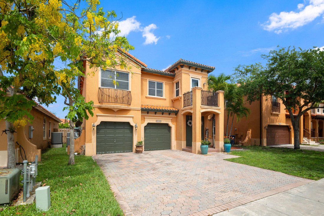 House in West Miami, Florida, United States 2 - 18075122