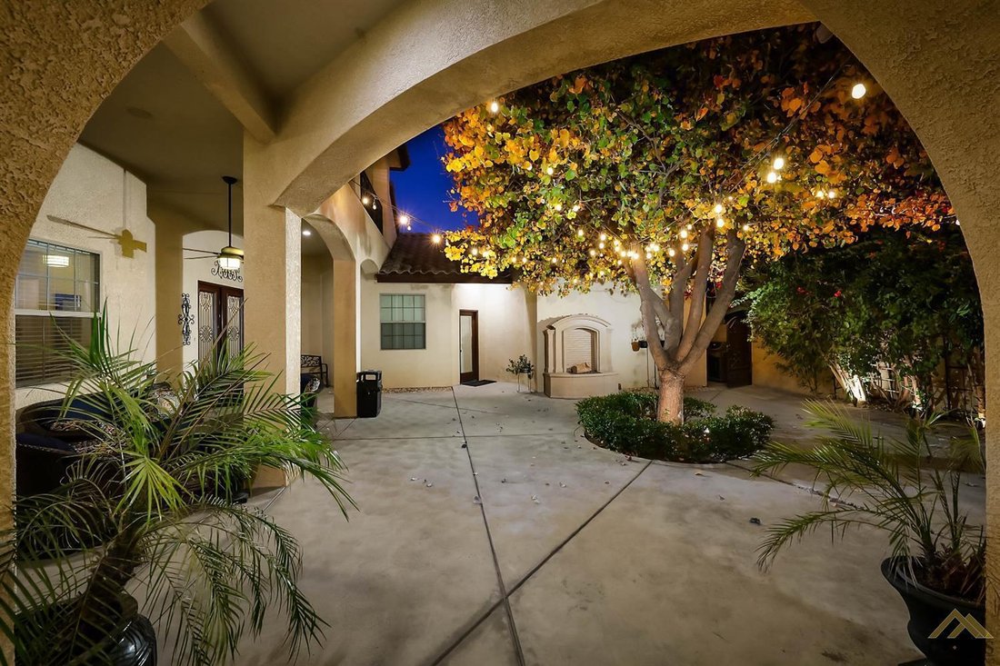 House in Bakersfield, California, United States 3 - 18071324