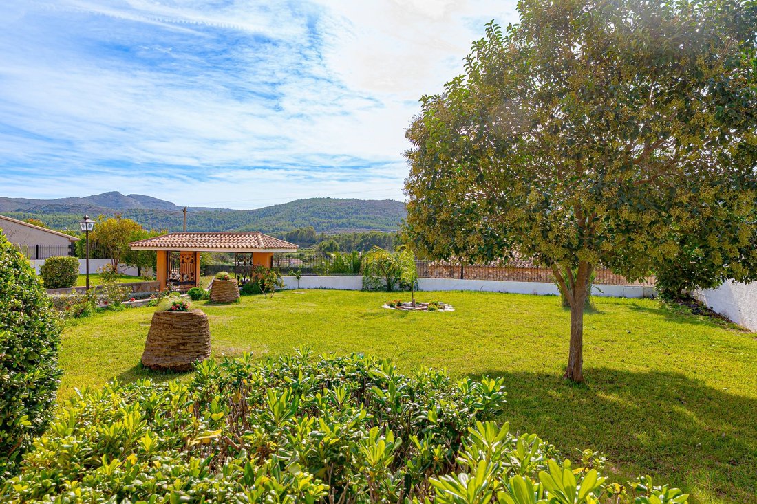 Villa in Alkali, Valencian Community, Spain 4 - 18071649