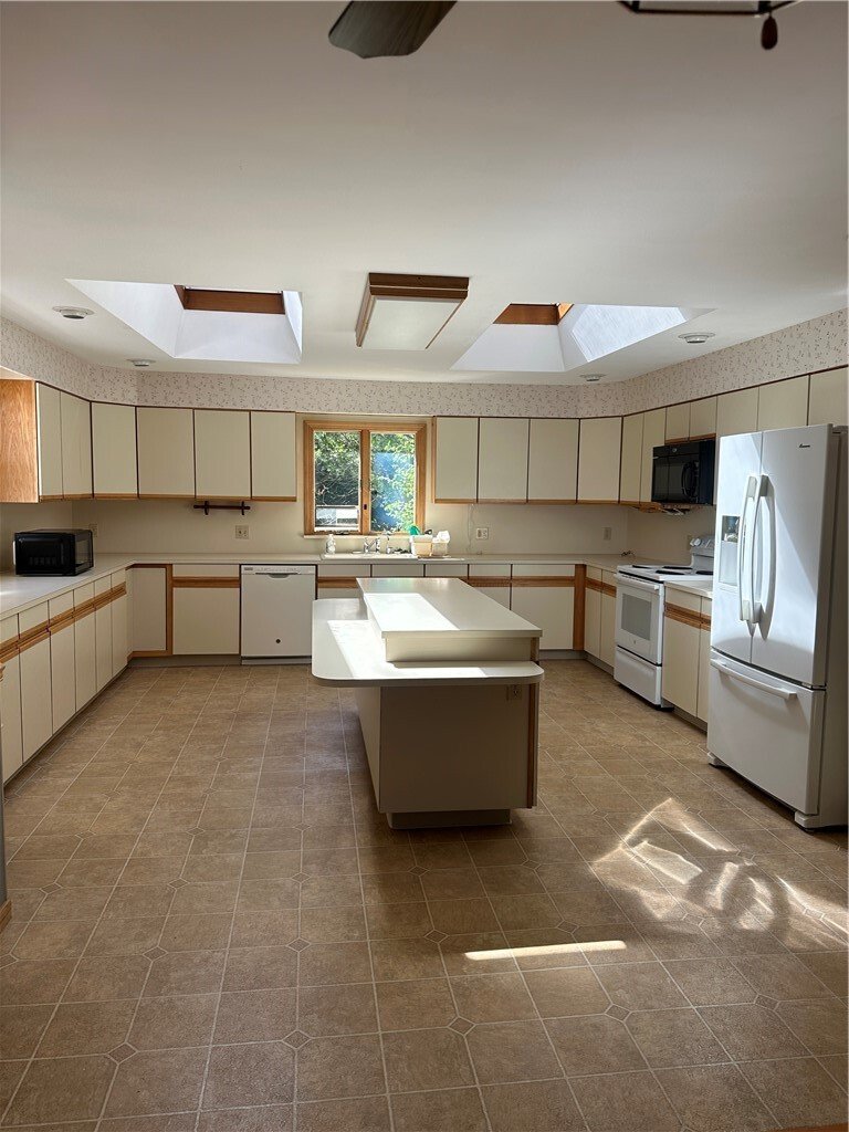 House in Smithfield, Rhode Island, United States 2 - 18078707