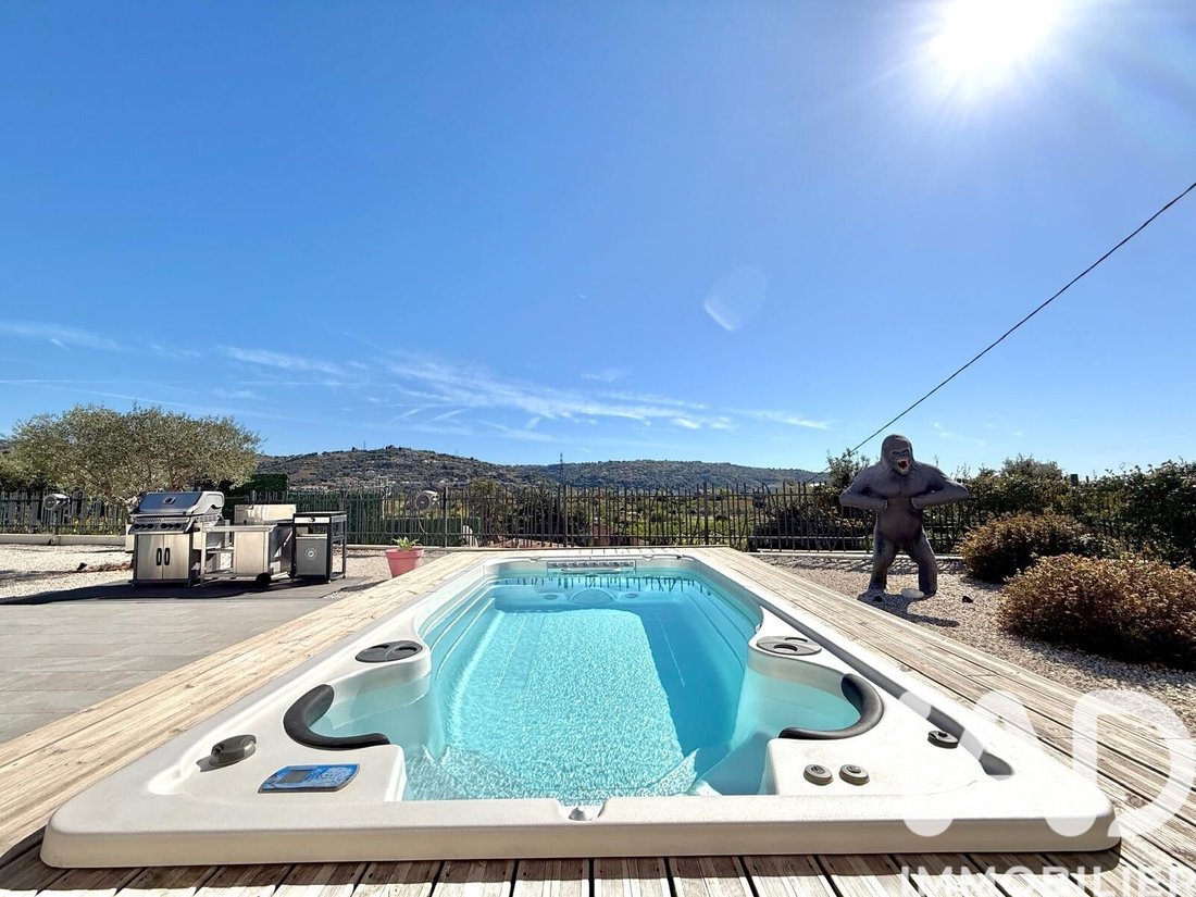 House in Saint-Laurent-du-Var, Provence-Alpes-Côte d'Azur, France 2 - 18076901