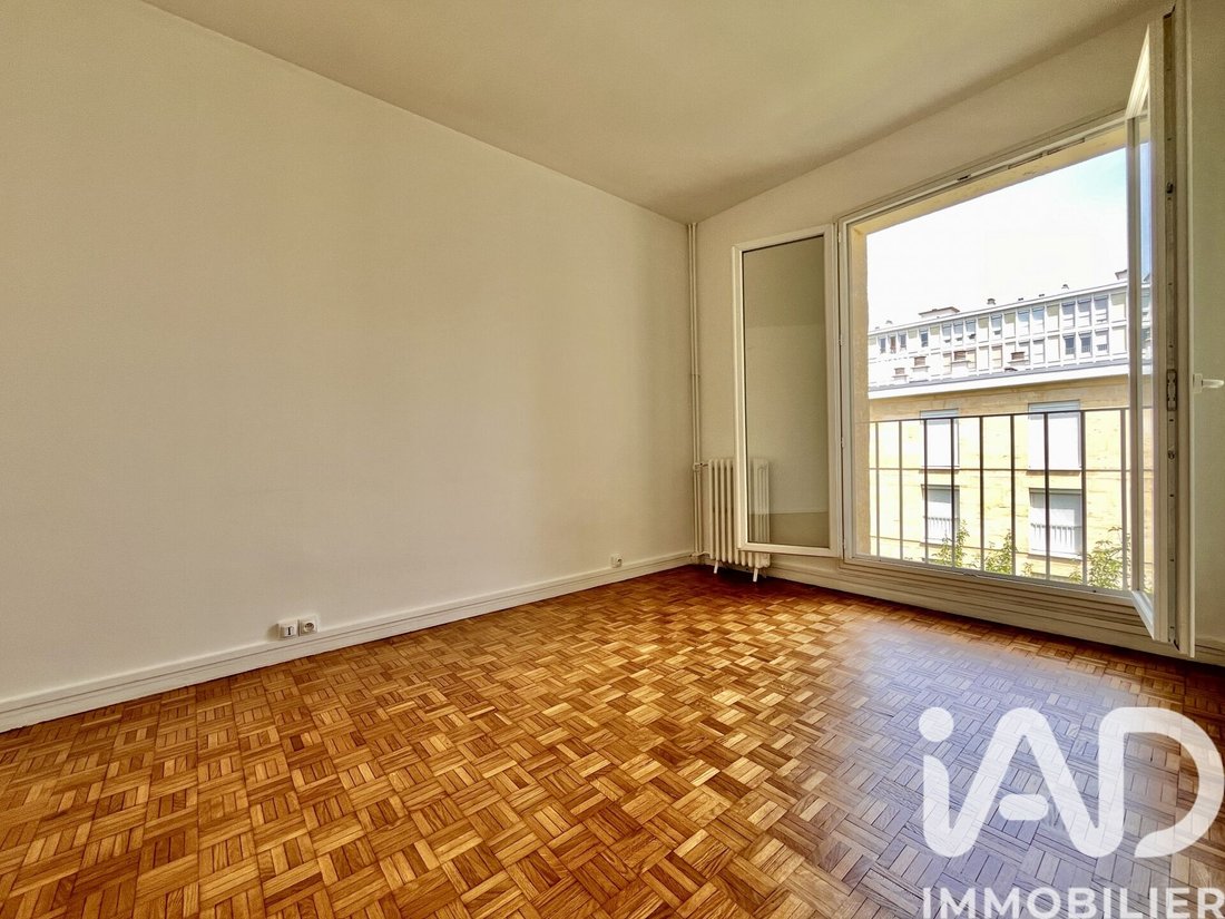 Apartment in Montrouge, Ile-de-France, France 3 - 18075710