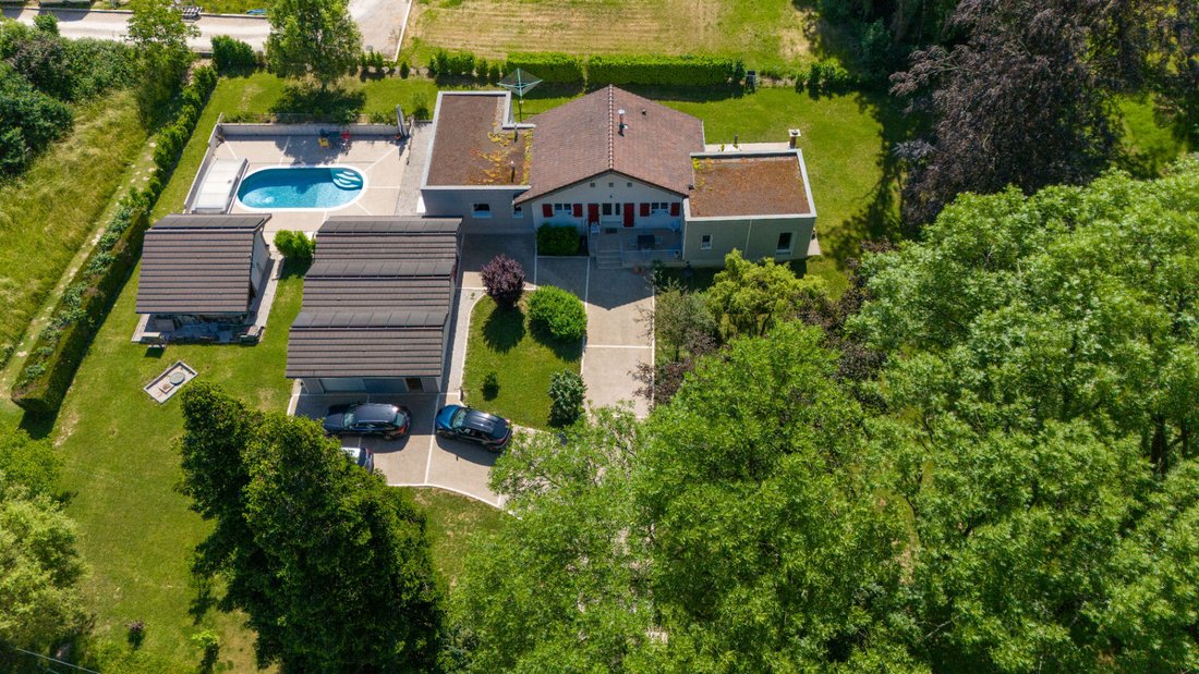 Villa in Arrondissement of Dole, Bourgogne – Franche-Comté, France 1 - 18073581