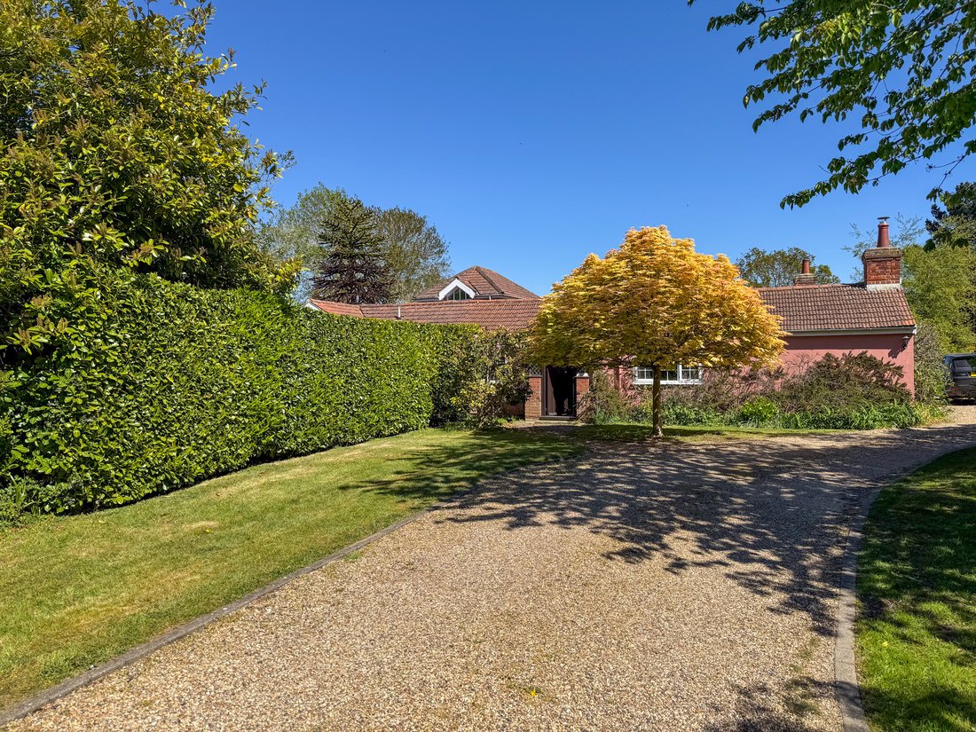 Bungalow in Dedham, England 1 - 18078743