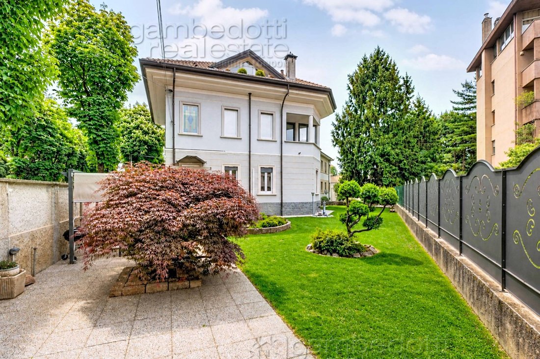 Villa in Center, Busto Arsizio, Lombardy 1 - 18077818