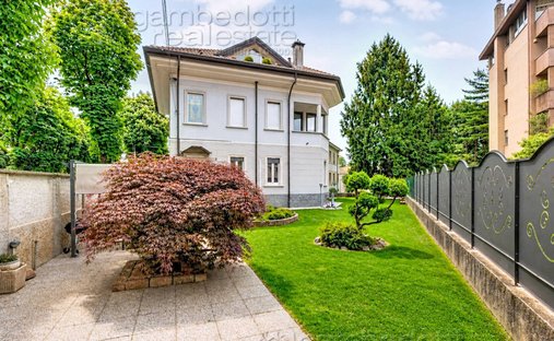 Villa à Centre, Busto Arsizio, Lombardie 1