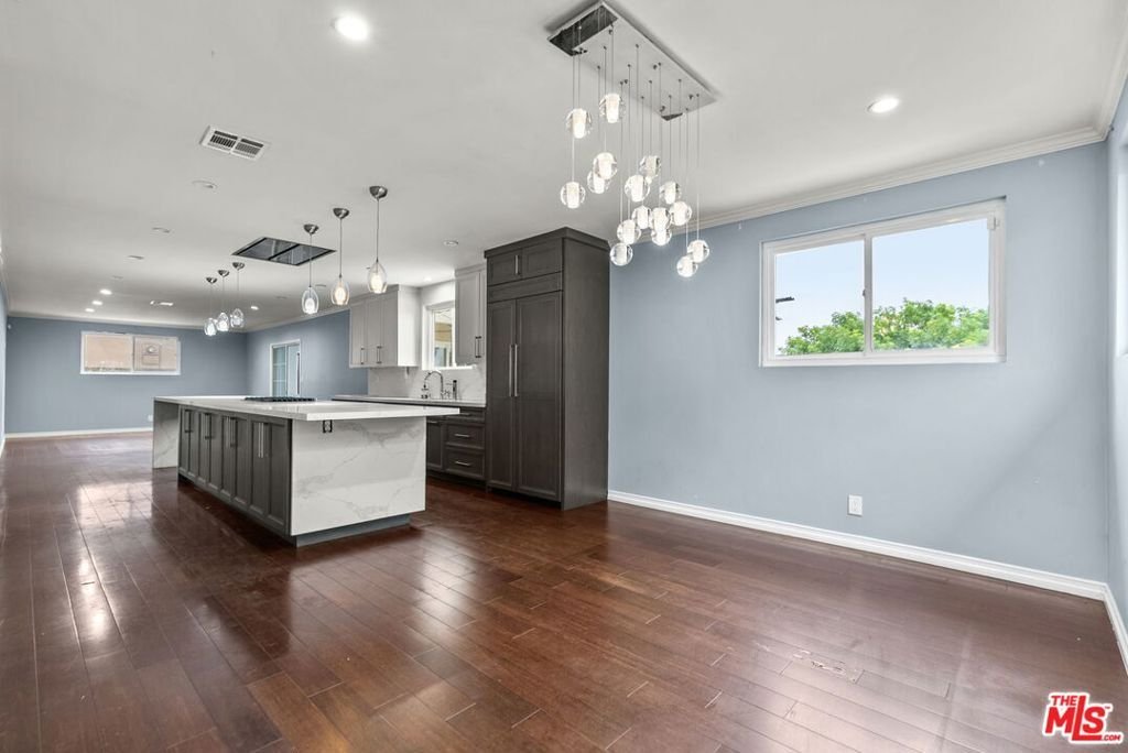 House in Los Angeles, California, United States 4 - 18074805