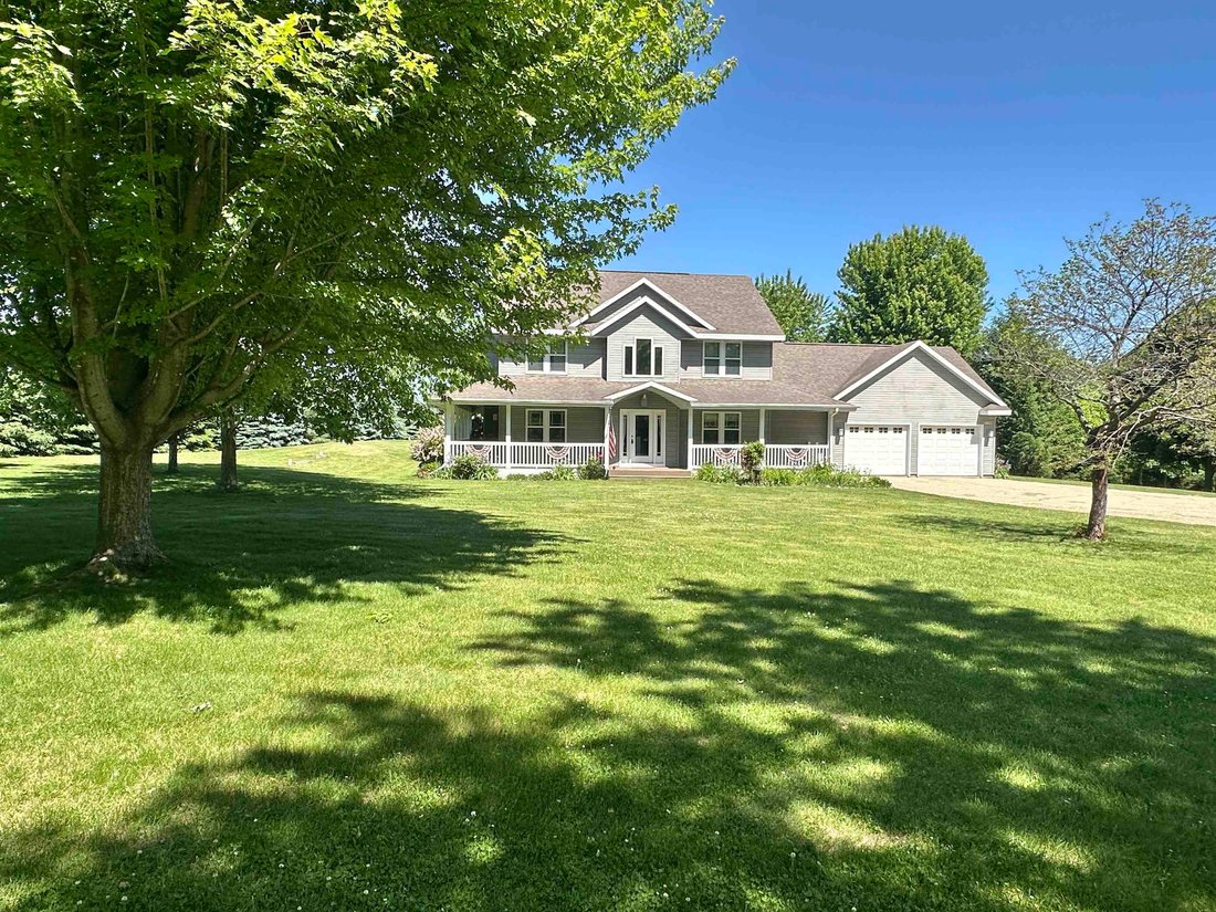 House in Beaver Dam, Wisconsin, United States 1 - 17792931