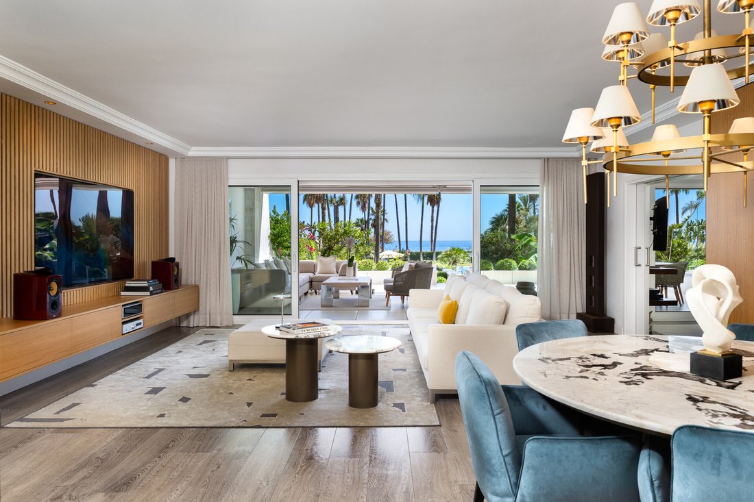 Apartment in Puerto Banus, Marbella, Spain 1 - 18078466