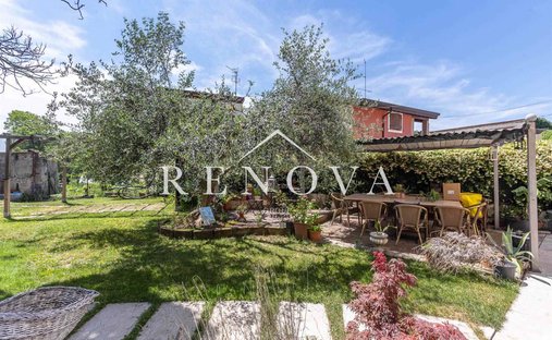 Country House in Pescantina, Veneto, Italy 1