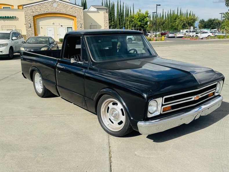 Pickup in Glendale, United States 1 - 18079042
