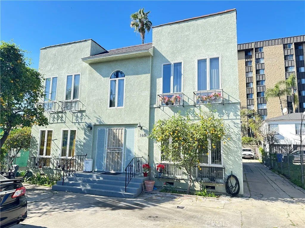 Los Angeles, California, United States 1 - 18079476