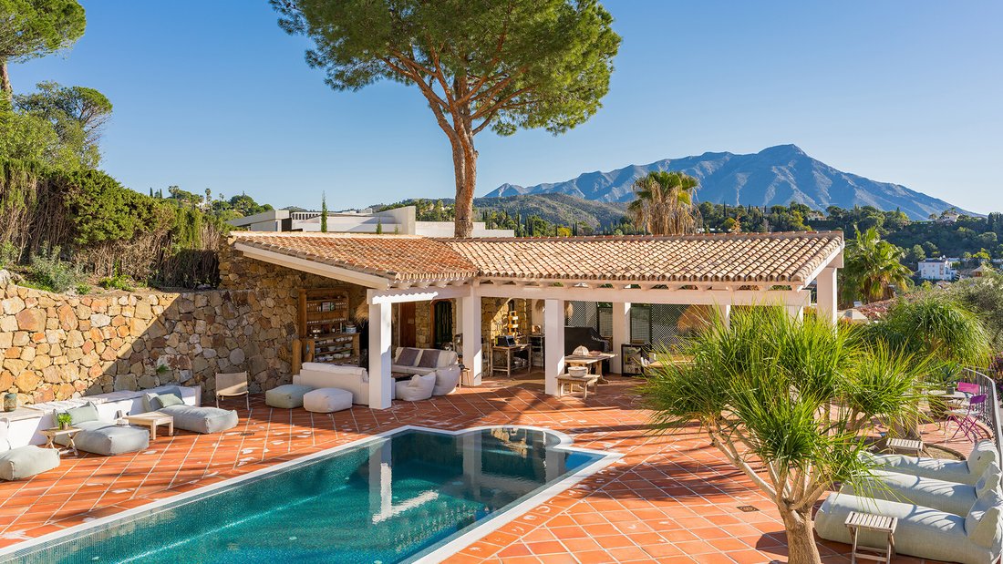 Villa in El Madroñal, Benahavis, Spain 3 - 18079434