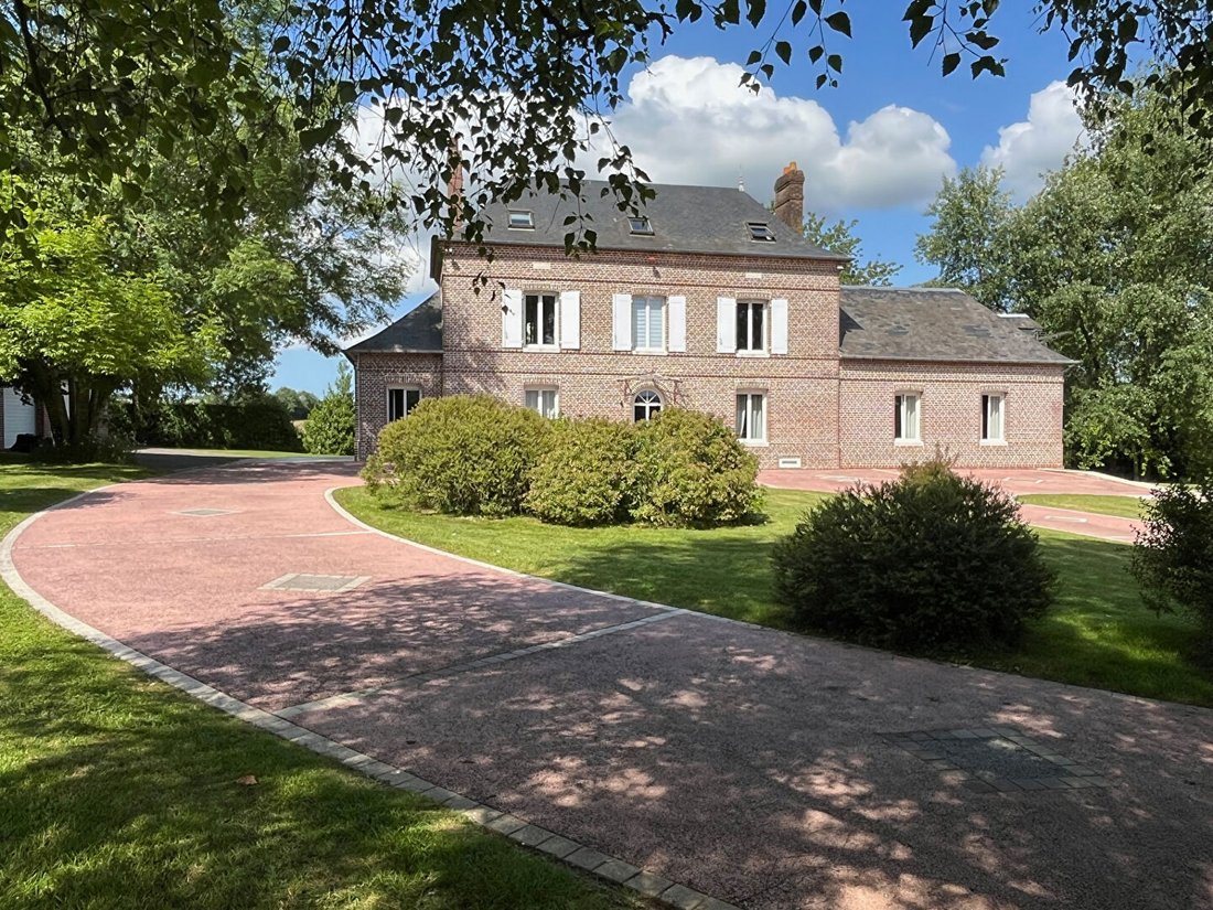 Villa in Sainte-Croix-sur-Buchy, Normandy, France 1 - 18073621