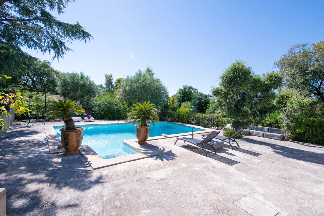 House in Ville-Les Saquedes-Le Bouillonnet, Sainte-Maxime, France 3 - 18073087