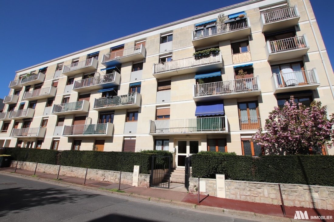 Apartment in Le Vésinet, Ile-de-France, France 1 - 18072559