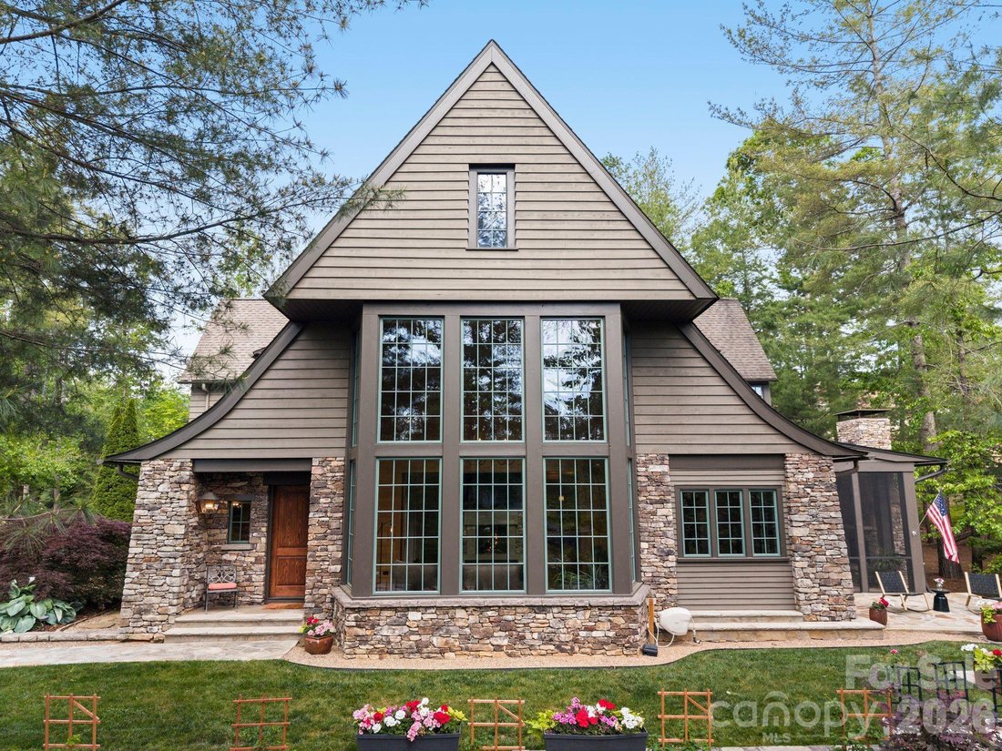 House in Asheville, North Carolina, United States 2 - 18079515