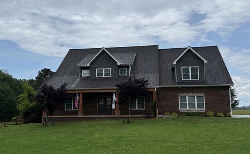 House in Dandridge, Tennessee, United States 1