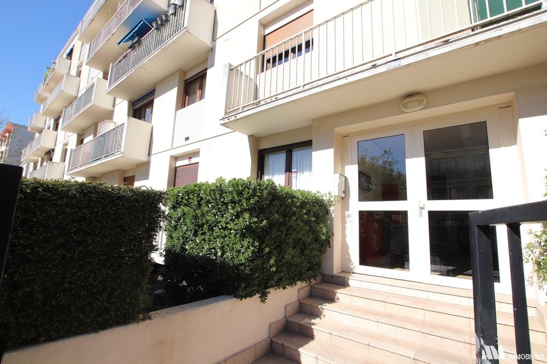 Apartment in Le Vésinet, Ile-de-France, France 2 - 18072559
