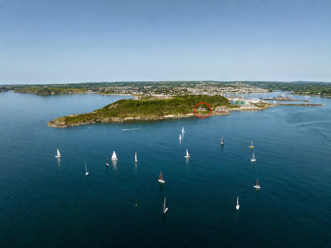 House in Falmouth, England 2 - 17967094