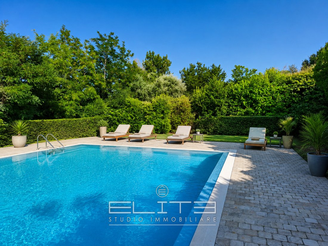 Villa in Agugliano, Marche, Italy 2 - 18077163