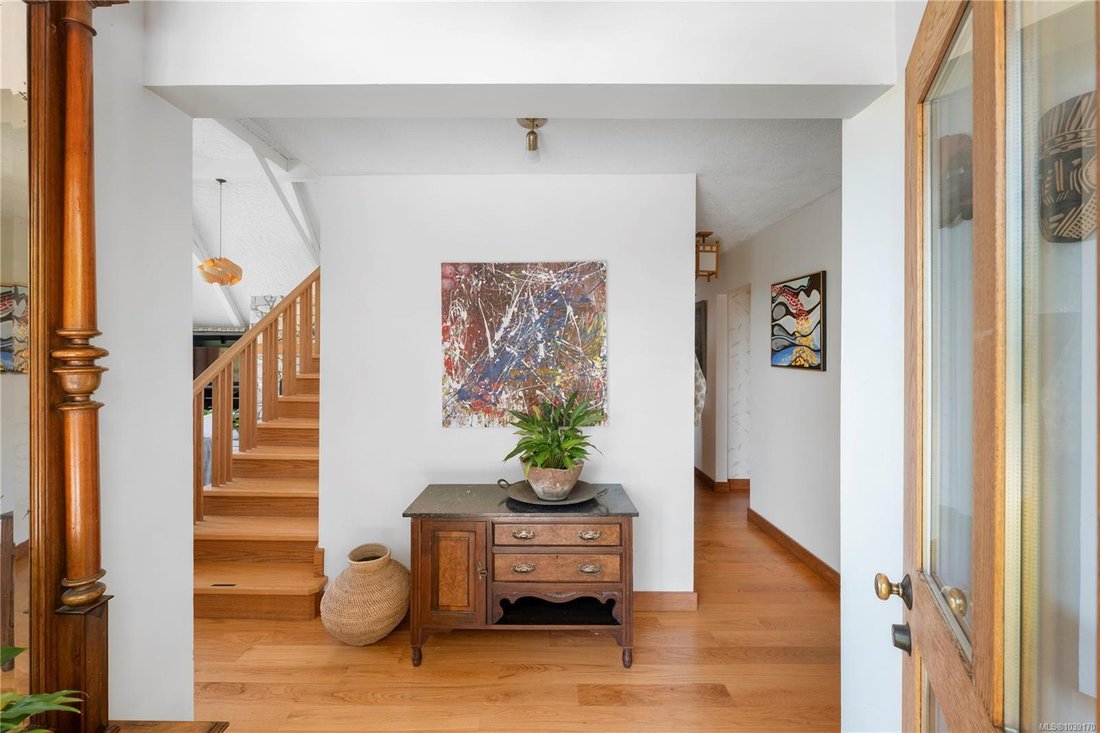 House in Long Harbour, British Columbia, Canada 4 - 18076699
