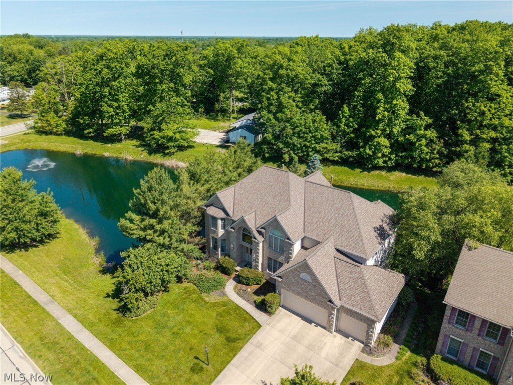 House in Strongsville, Ohio, United States 3 - 18072076
