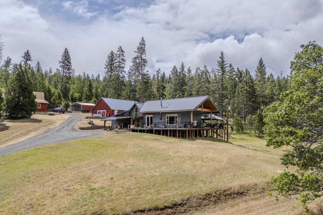 House in Ashland, Oregon, United States 2 - 18074241