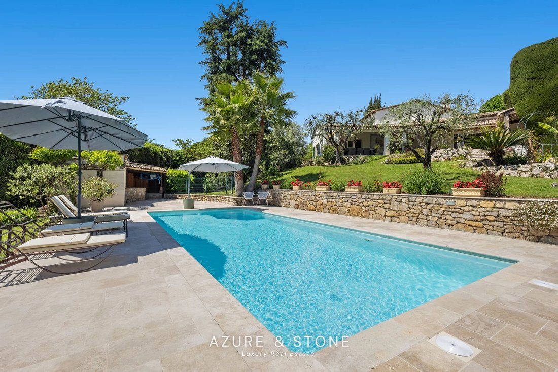 Estate in Opio, Provence-Alpes-Côte d'Azur, France 1 - 18072889