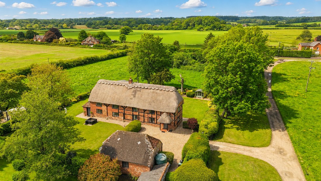 House in Breamore, England 1 - 18071655