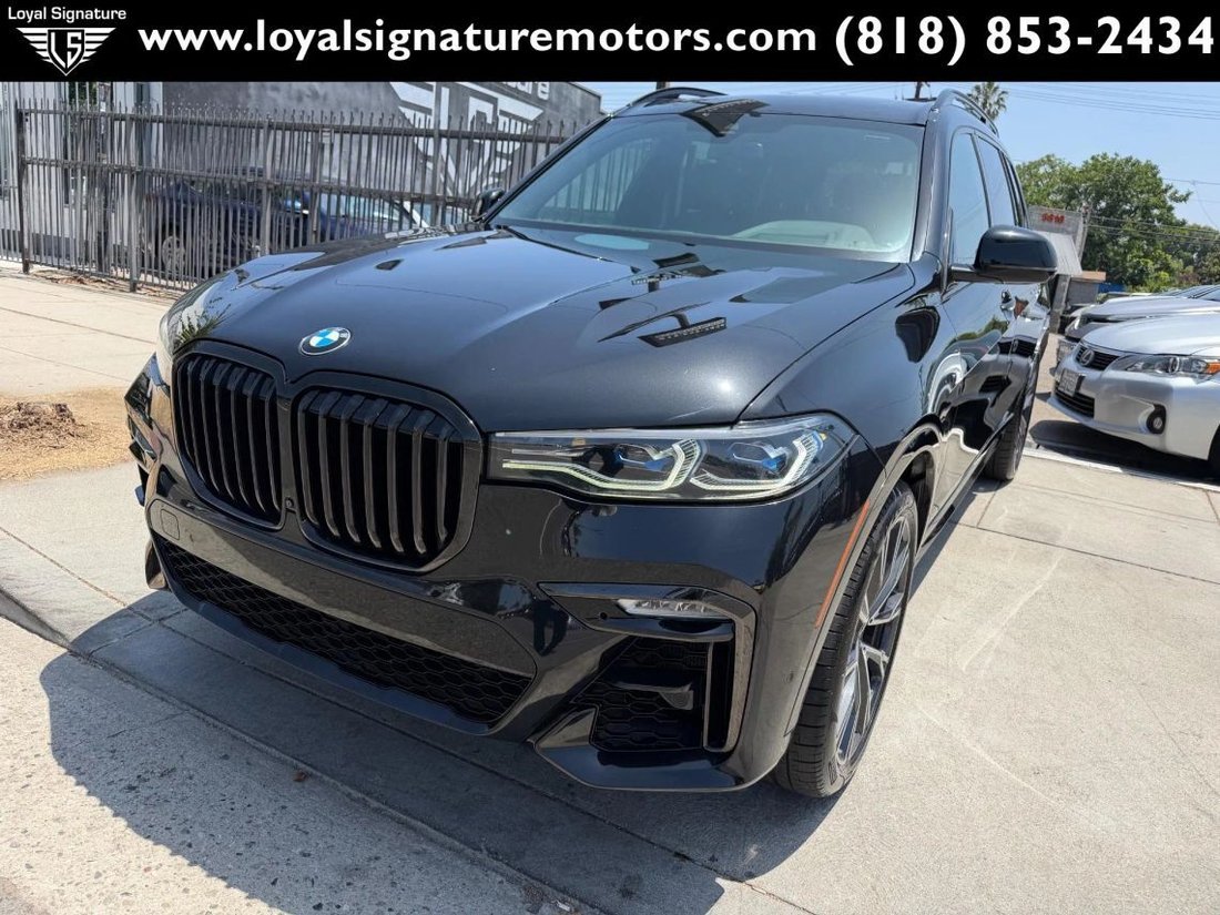 Suv in Van Nuys, CA, United States 3 - 18073751
