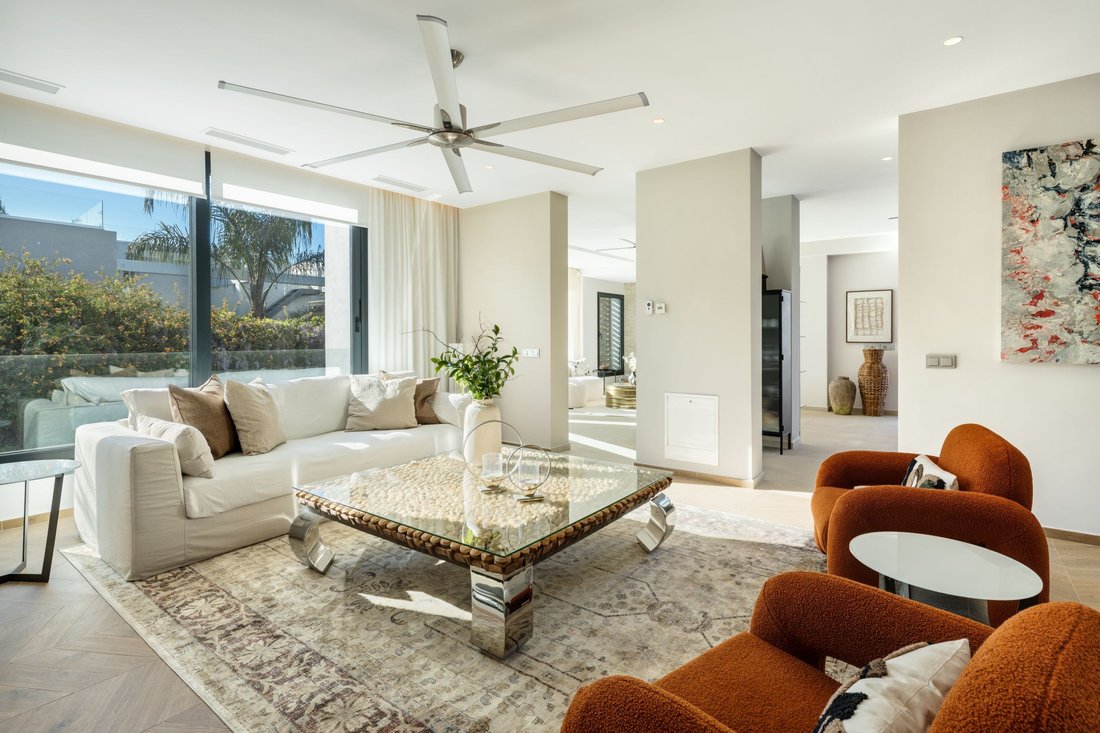 Villa in Puerto Banus, Marbella, Spain 3 - 18072826