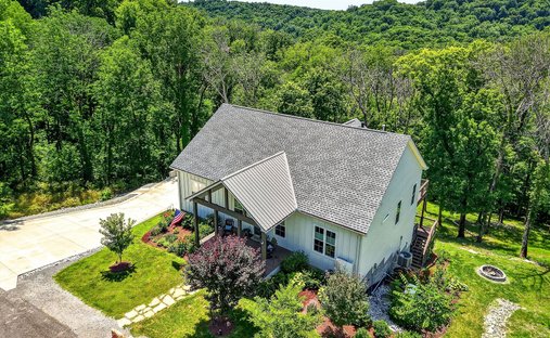 House in Smithville, Tennessee, United States 1