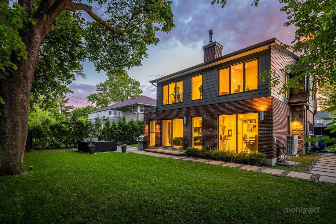 House in Mount Royal, Quebec, Canada 3 - 18072976