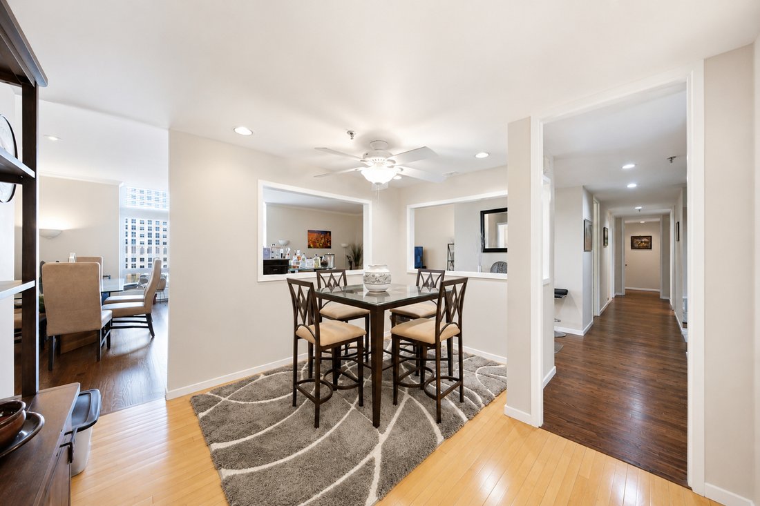Condo in Chicago, Illinois, United States 5 - 18076347