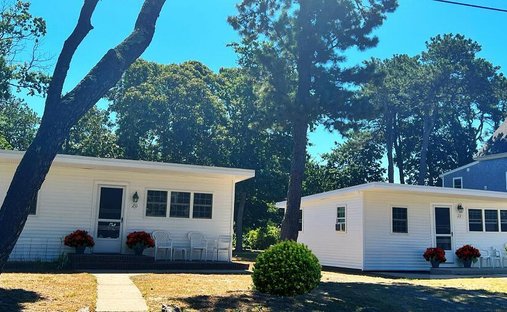 Dennis, Massachusetts, United States 1