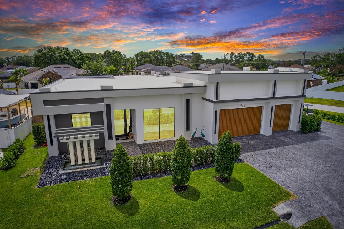House in Port St. Lucie, Florida, United States 4 - 18079105