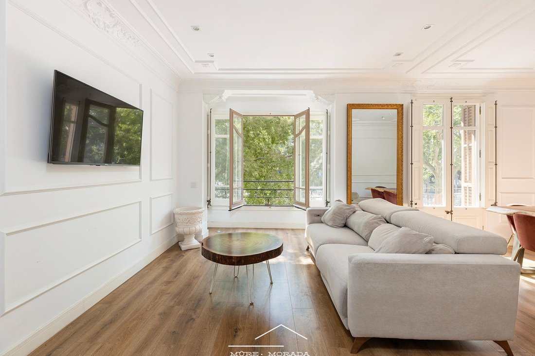 Apartment in Eixample, Barcelona, Spain 2 - 18078359