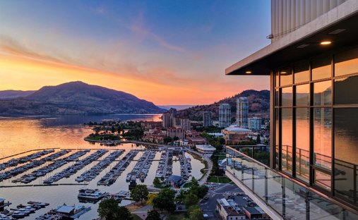 Condo in Kelowna, British Columbia, Canada 1
