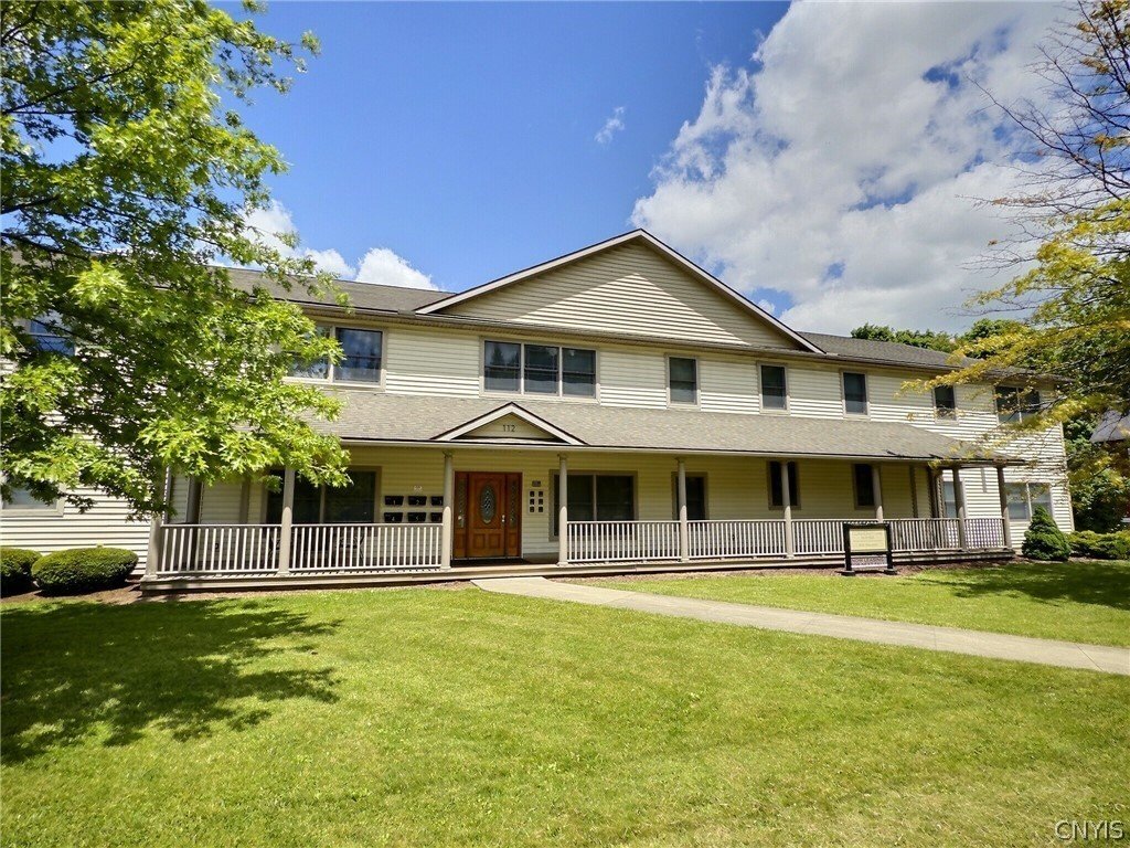 Cortland, New York, United States 4 - 18071391
