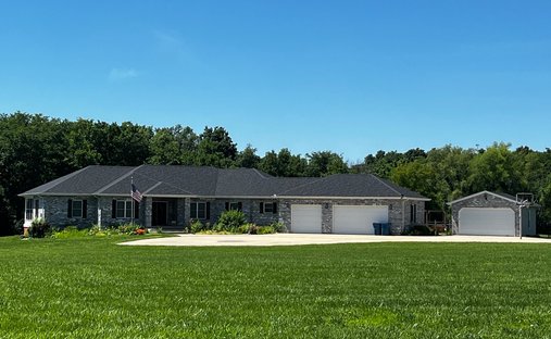 House in Woodlawn, Illinois, United States 1